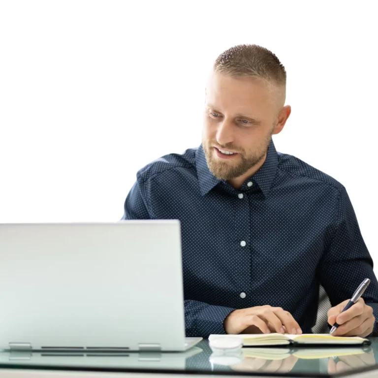 CFA Level 1 candidate independently reviewing notes online