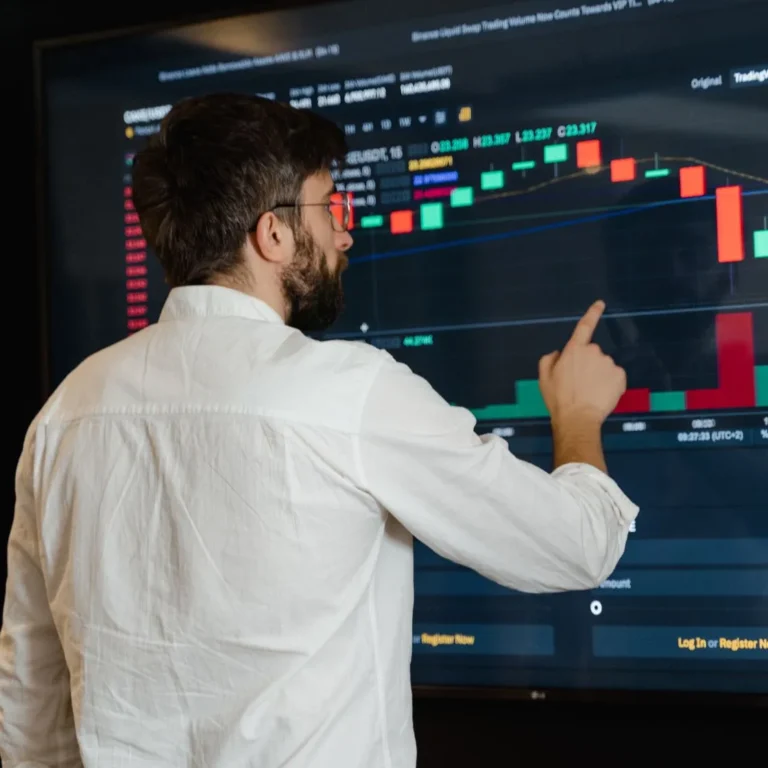 Crypto Hedge Fund Manager Analyzing Digital Asset Markets